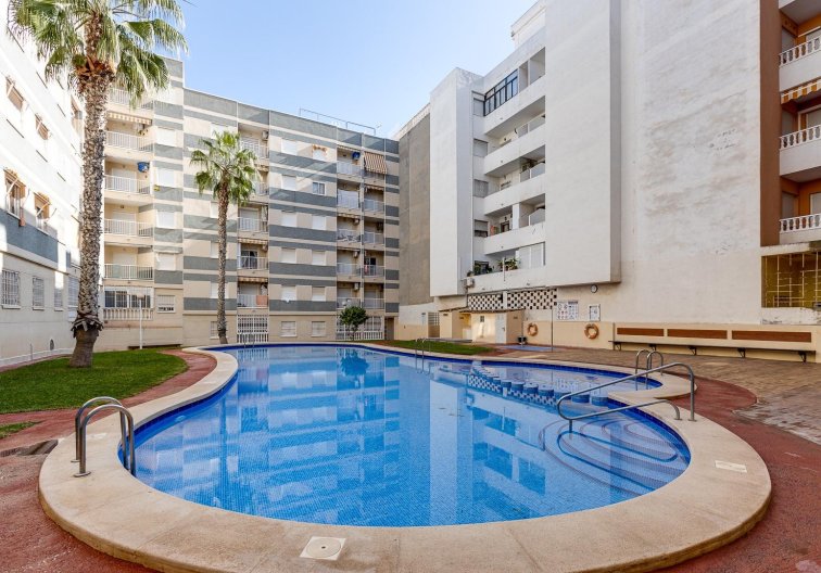 Segunda mano - Apartamento  - Torrevieja - Centro