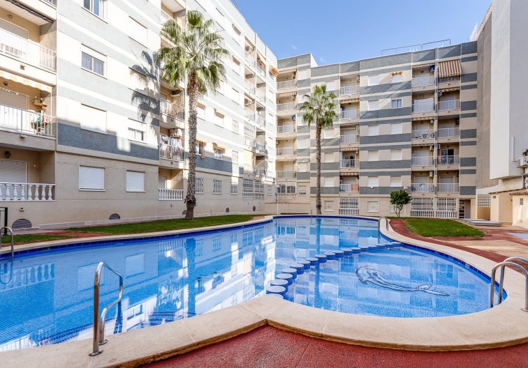 Segunda mano - Apartamento  - Torrevieja - Centro