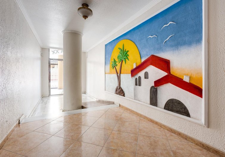 Segunda mano - Apartamento  - Torrevieja - Centro