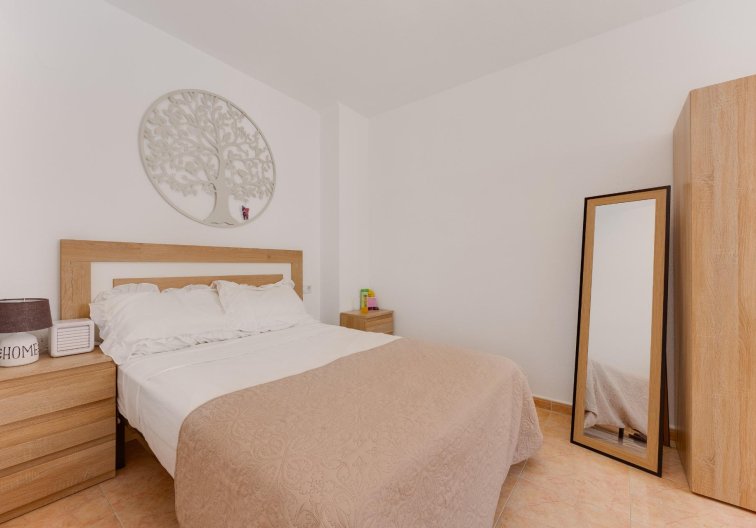 Segunda mano - Apartamento  - Torrevieja - Centro