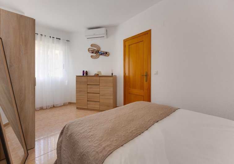 Segunda mano - Apartamento  - Torrevieja - Centro