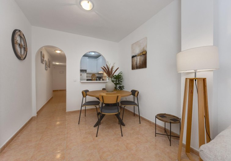 Segunda mano - Apartamento  - Torrevieja - Centro