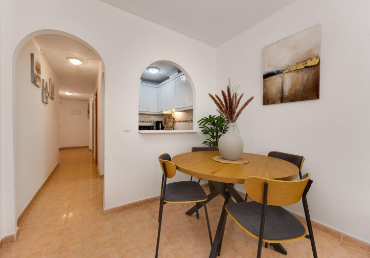Segunda mano - Apartamento  - Torrevieja - Centro