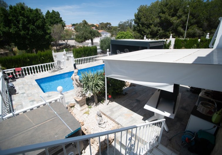 Segunda mano - villa - La Marina - Costa Blanca
