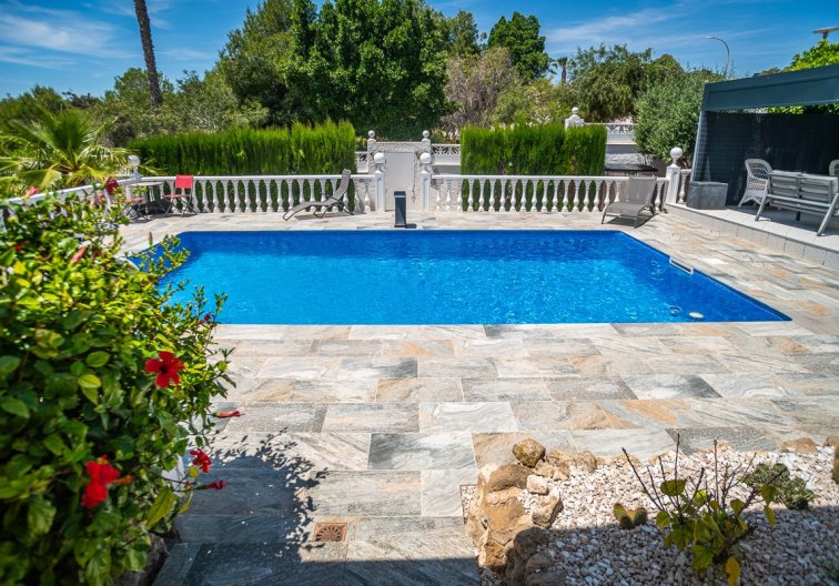 Segunda mano - villa - La Marina - Costa Blanca