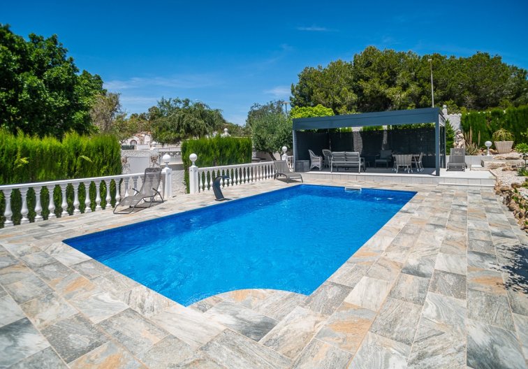Segunda mano - villa - La Marina - Costa Blanca
