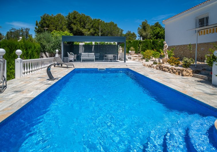 Segunda mano - villa - La Marina - Costa Blanca