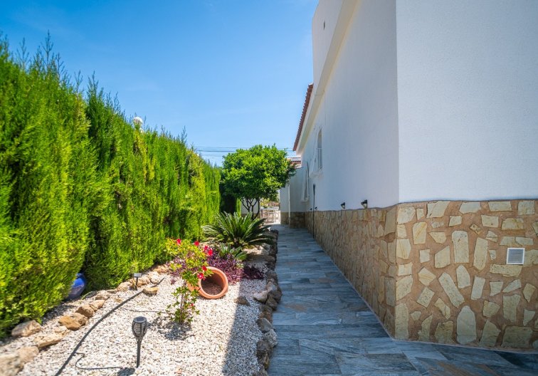 Segunda mano - villa - La Marina - Costa Blanca