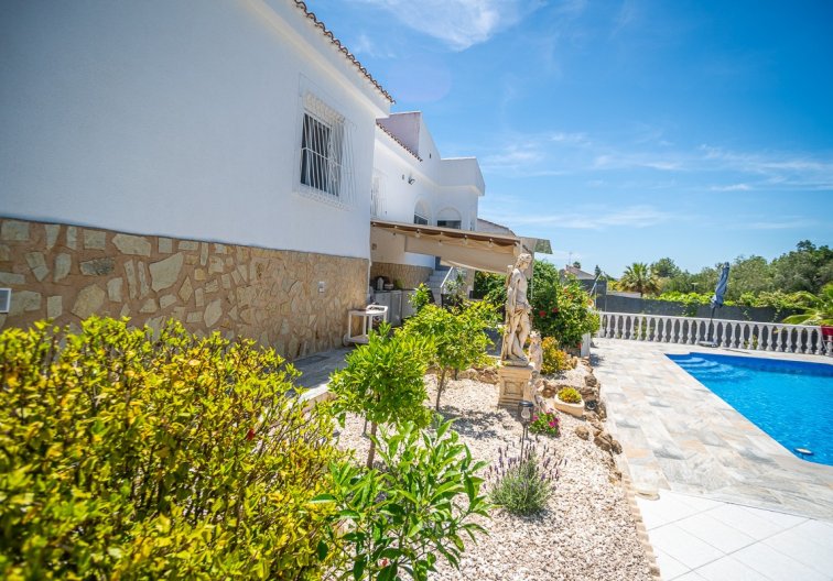 Segunda mano - villa - La Marina - Costa Blanca