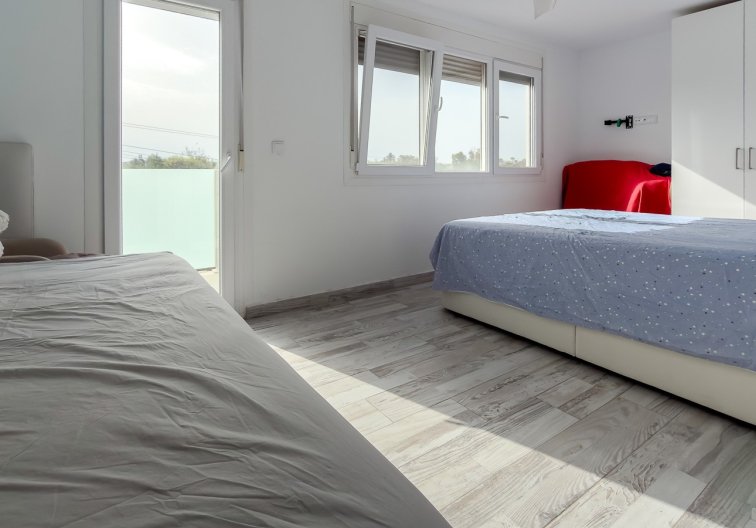 Segunda mano - villa - Torrevieja - Costa Blanca