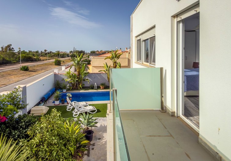 Segunda mano - villa - Torrevieja - Costa Blanca
