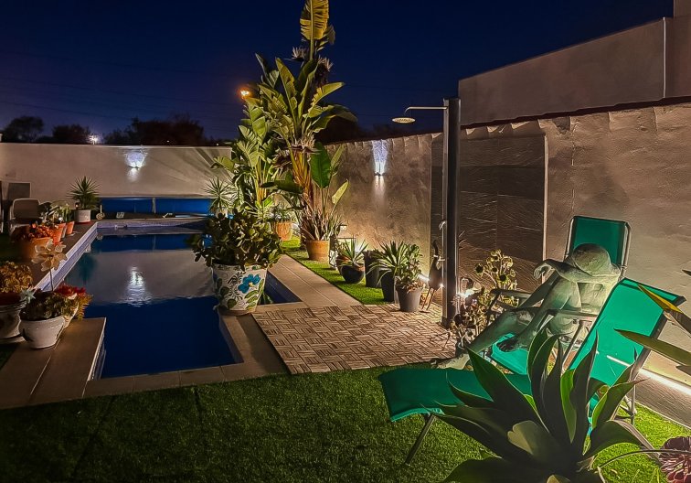 Segunda mano - villa - Torrevieja - Costa Blanca