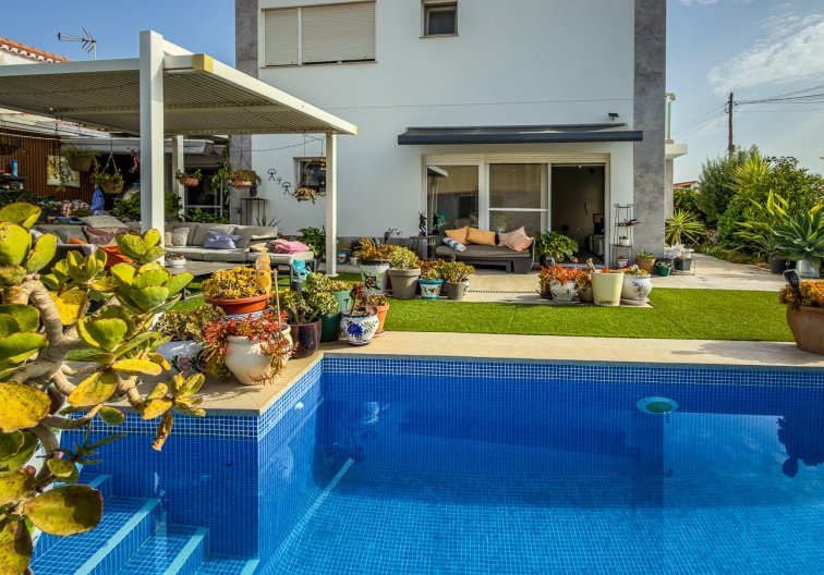 Segunda mano - villa - Torrevieja - Costa Blanca