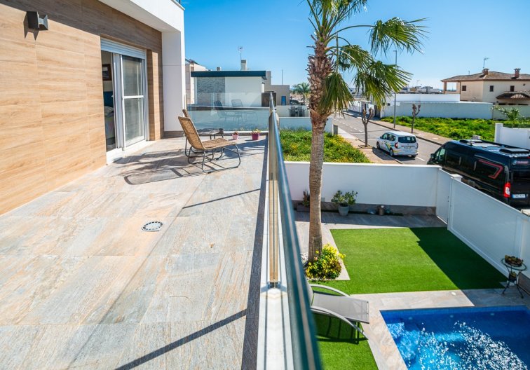 Segunda mano - villa - Pilar de la Horadada - Costa Blanca