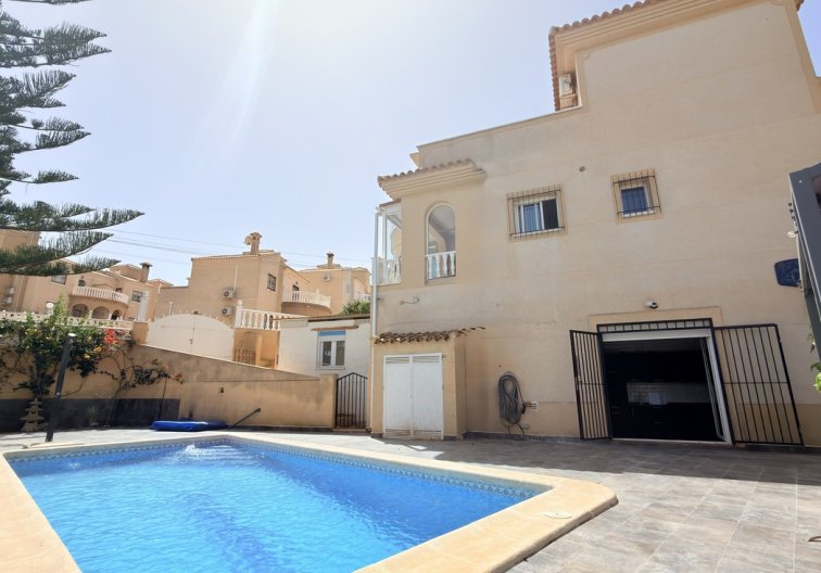 Segunda mano - villa - Orihuela Costa - Costa Blanca