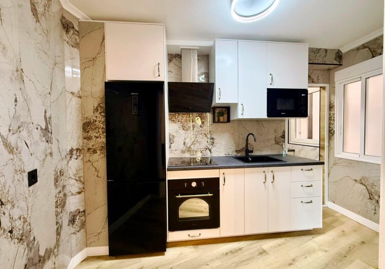 Segunda mano - Apartamento  - Torrevieja - Playa del Cura