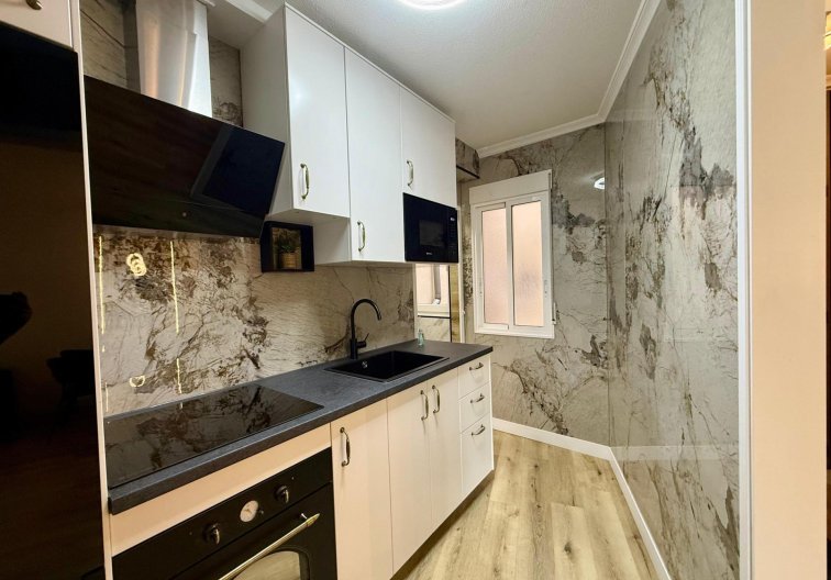 Segunda mano - Apartamento  - Torrevieja - Playa del Cura