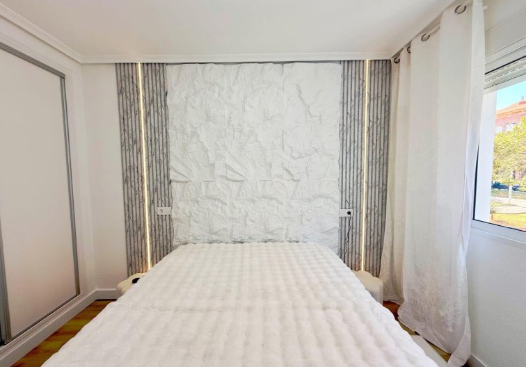Segunda mano - Apartamento  - Torrevieja - Playa del Cura