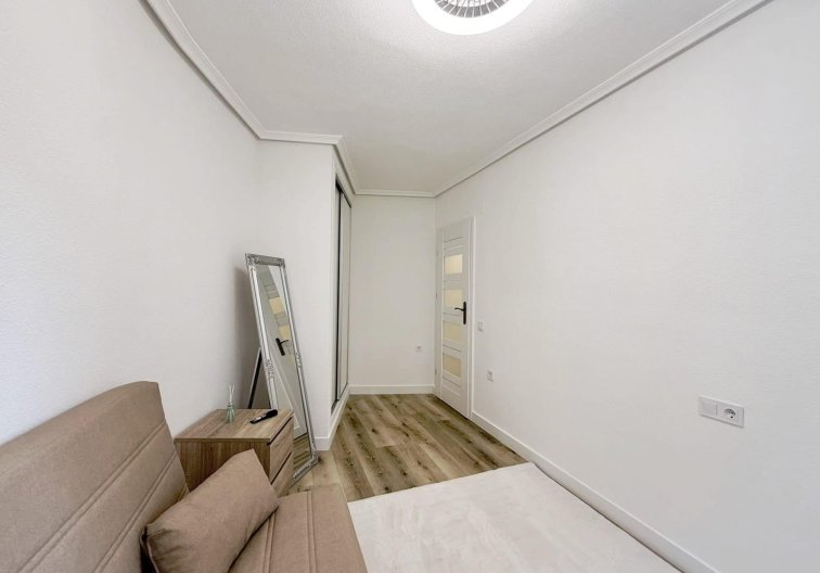 Segunda mano - Apartamento  - Torrevieja - Playa del Cura