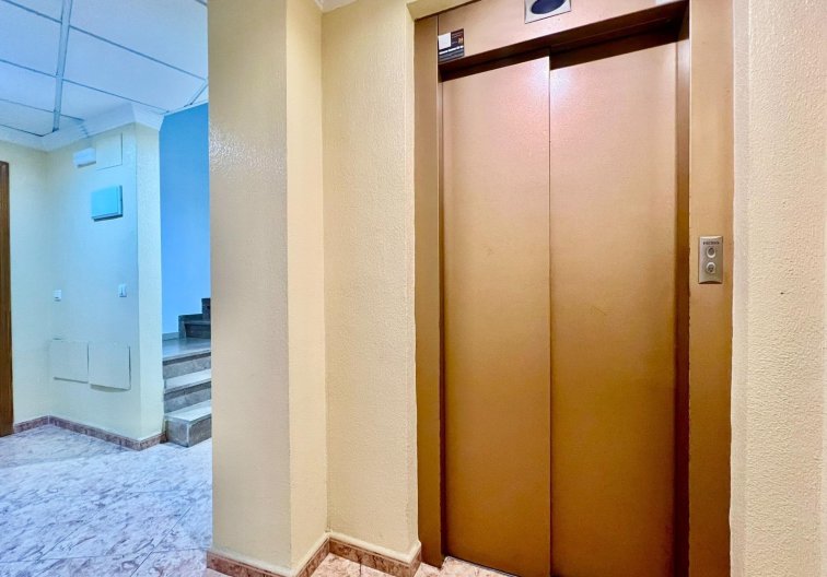 Segunda mano - Apartamento  - Torrevieja - Playa del Cura