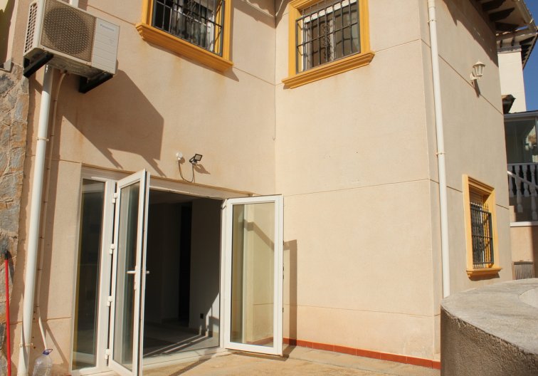 Segunda mano - villa - La Zenia - Costa Blanca
