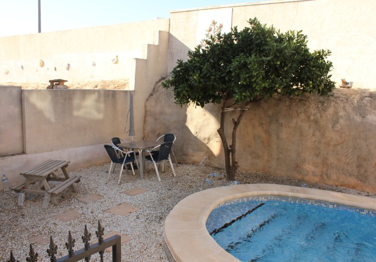 Segunda mano - villa - La Zenia - Costa Blanca
