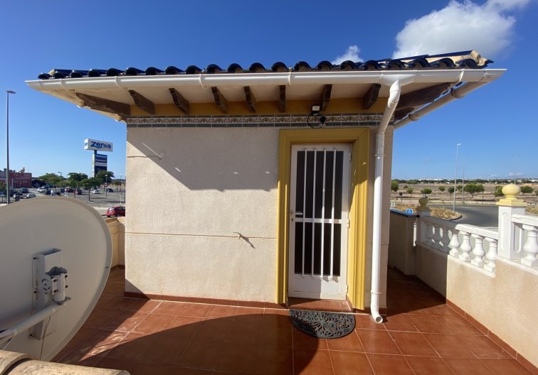 Segunda mano - villa - La Zenia - Costa Blanca