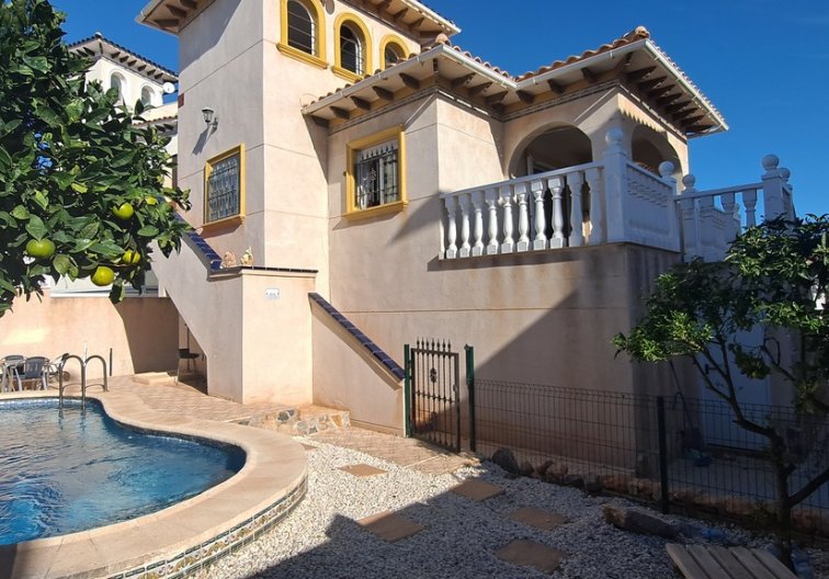 Segunda mano - villa - La Zenia - Costa Blanca