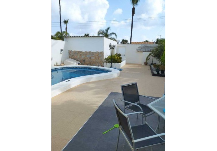 Revente - villa - Cabo Roig - Costa Blanca