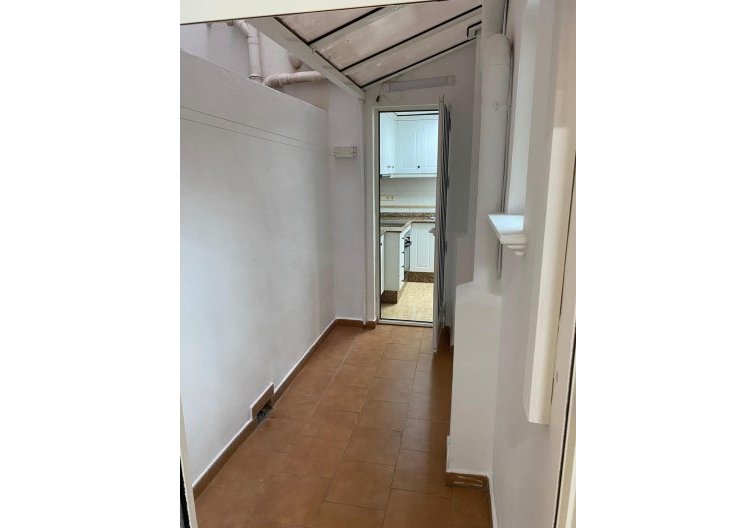 Segunda mano - Apartamento  - Torrevieja - Estacion De Autobuses