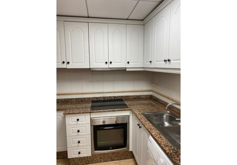 Segunda mano - Apartamento  - Torrevieja - Estacion De Autobuses