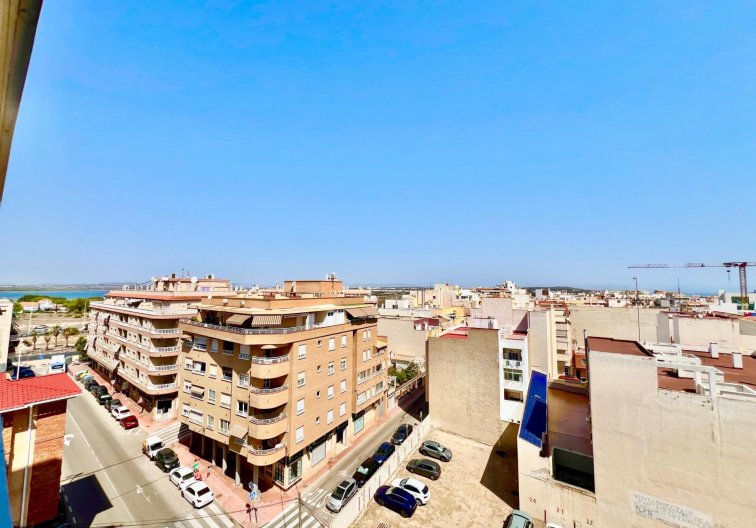Segunda mano - Apartamento  - Torrevieja - La Mata