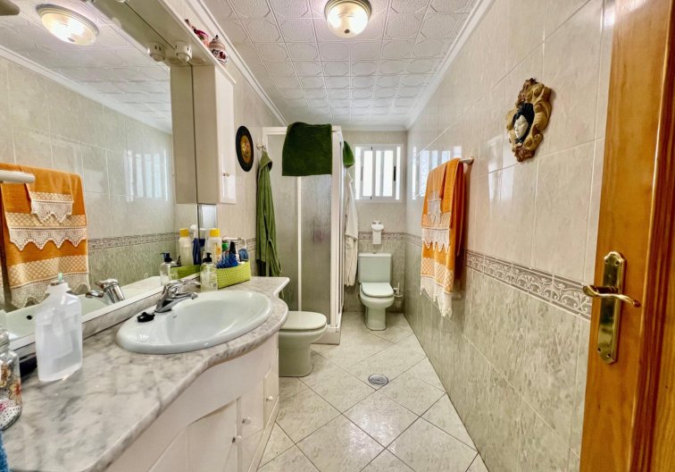 Segunda mano - Apartamento  - Torrevieja - La Mata