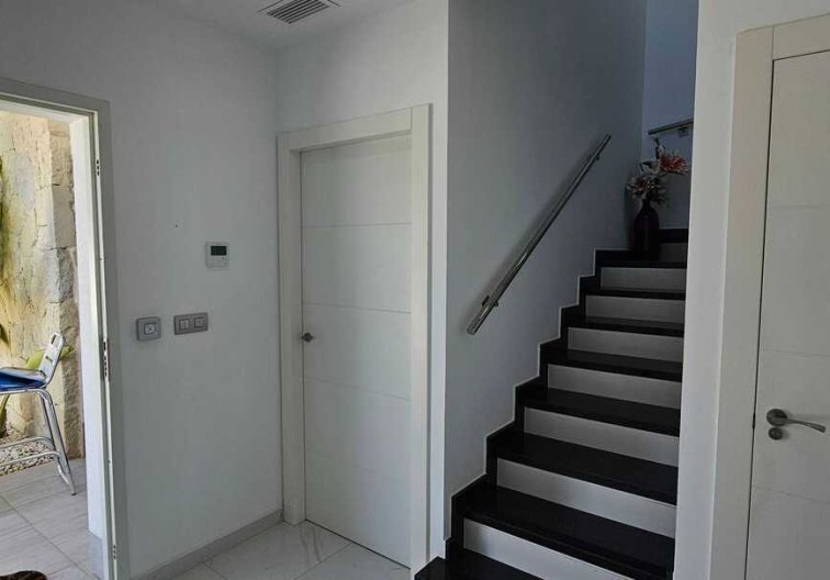 Segunda mano - villa - Los Montesinos - Costa Blanca
