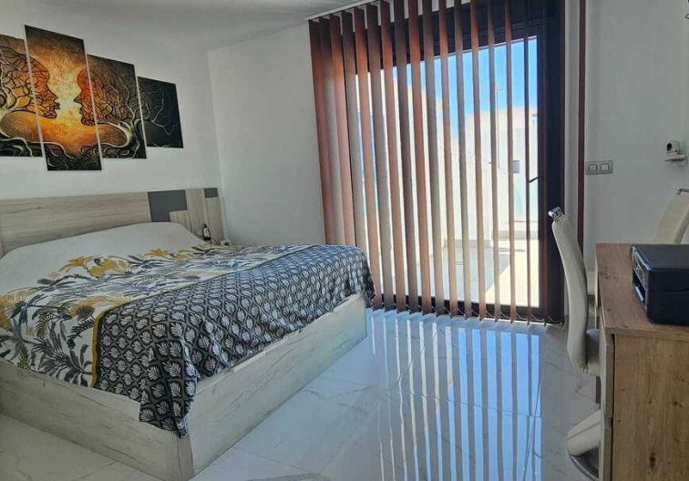 Segunda mano - villa - Los Montesinos - Costa Blanca