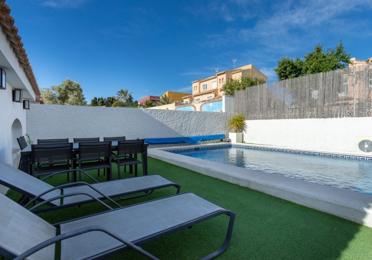Segunda mano - villa - Los Balcones - Costa Blanca