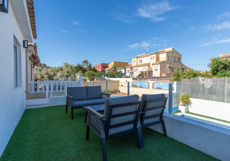 Segunda mano - villa - Los Balcones - Costa Blanca