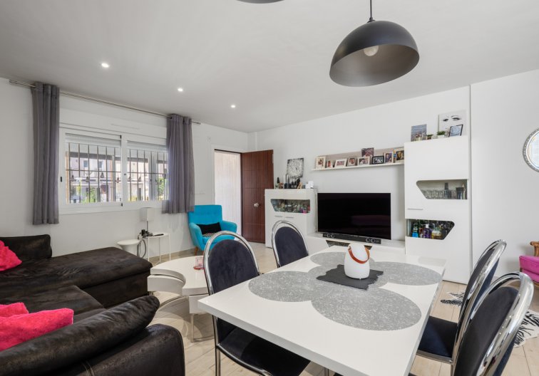 Resale - town house - Torrevieja - Costa Blanca