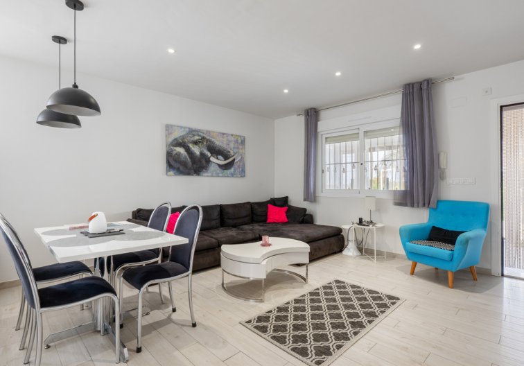 Resale - town house - Torrevieja - Costa Blanca