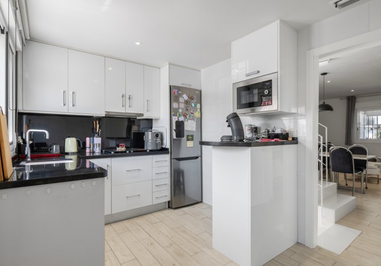 Resale - town house - Torrevieja - Costa Blanca