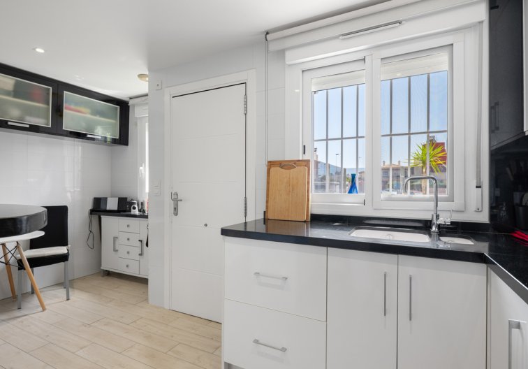 Resale - town house - Torrevieja - Costa Blanca