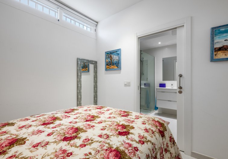Resale - town house - Torrevieja - Costa Blanca