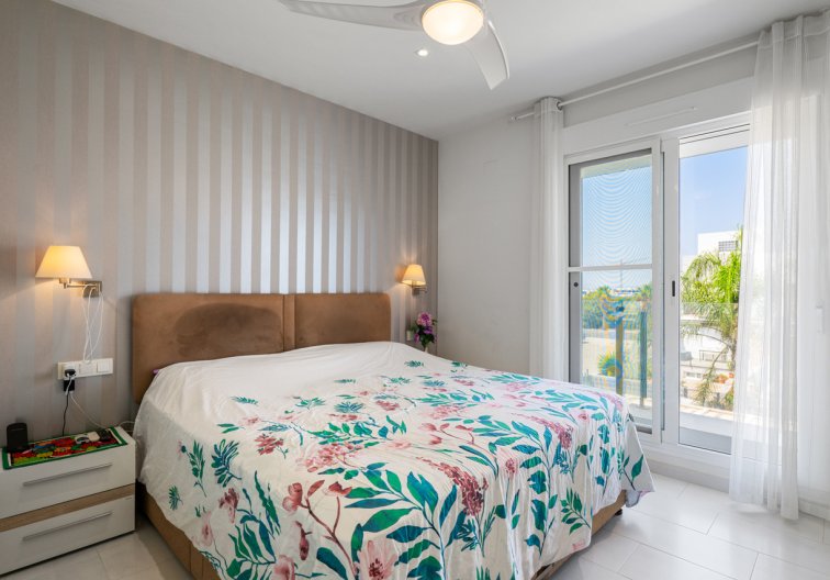 Resale - town house - Torrevieja - Costa Blanca