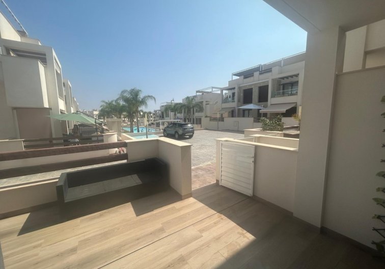 Segunda mano - Apartamento  - Los Balcones - AMAY Urbanisation