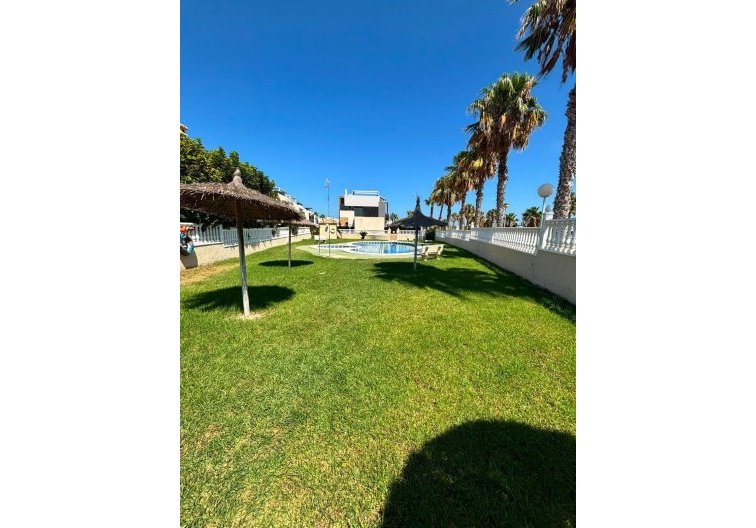 Wiederverkauf - villa - Orihuela Costa - Lomas de Cabo Roig