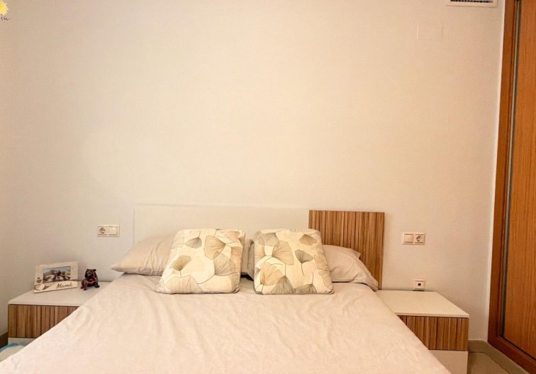 Segunda mano - Apartamento  - Torrevieja - Parque De Las Naciones