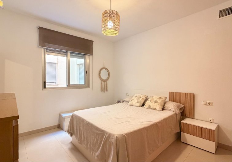 Segunda mano - Apartamento  - Torrevieja - Parque De Las Naciones