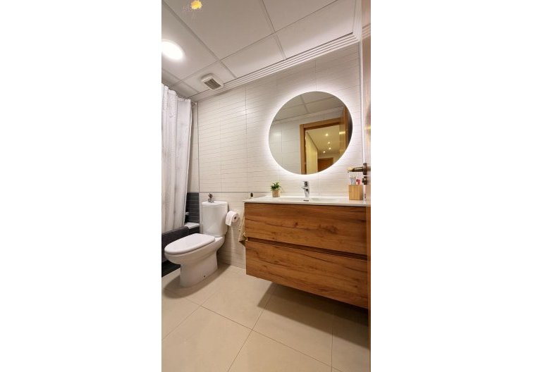 Segunda mano - Apartamento  - Torrevieja - Parque De Las Naciones