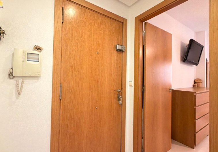 Segunda mano - Apartamento  - Torrevieja - Parque De Las Naciones