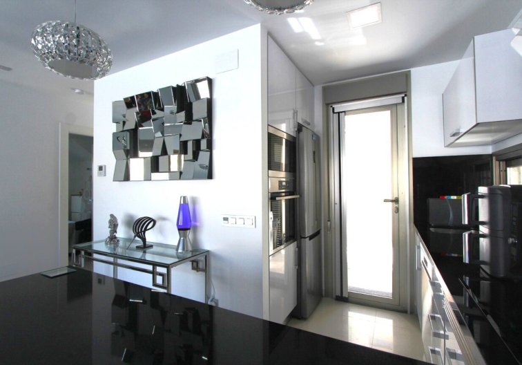 Revente - villa - Villamartin - El Galan